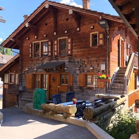 Appartement "Le Ver Luisant" A Saint-Martin, Val D'Herens, Valais Bagian luar foto